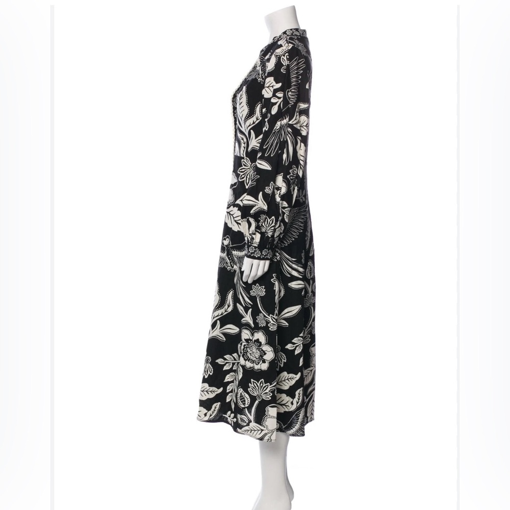 Christian Lacroix Monochrome Floral Kimono
NWOT - Picture 3 of 7